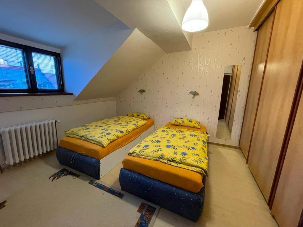 Apartamento Attic Flat In The Center Bratislava Exterior foto